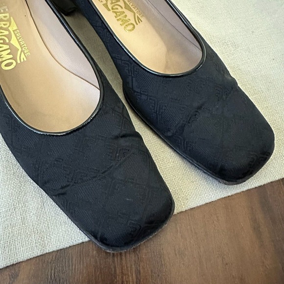 SALVATORE FERRAGAMO Slip-On Square Toe Pump Heels in Black Check Cloth - Picture 4 of 12